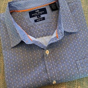 MB Men’s Short-sleeved Button-up Shirt